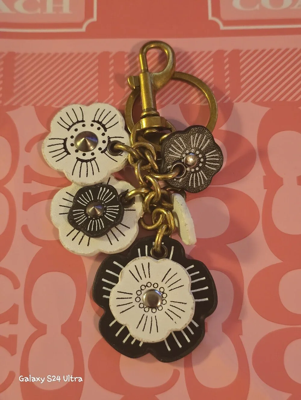 Flower Bag Charm/ Keychain NEW